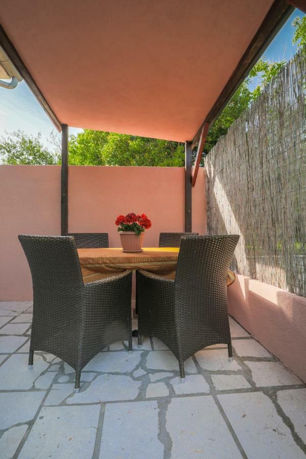 Center Of Fazana Apartments Katarina מראה חיצוני תמונה